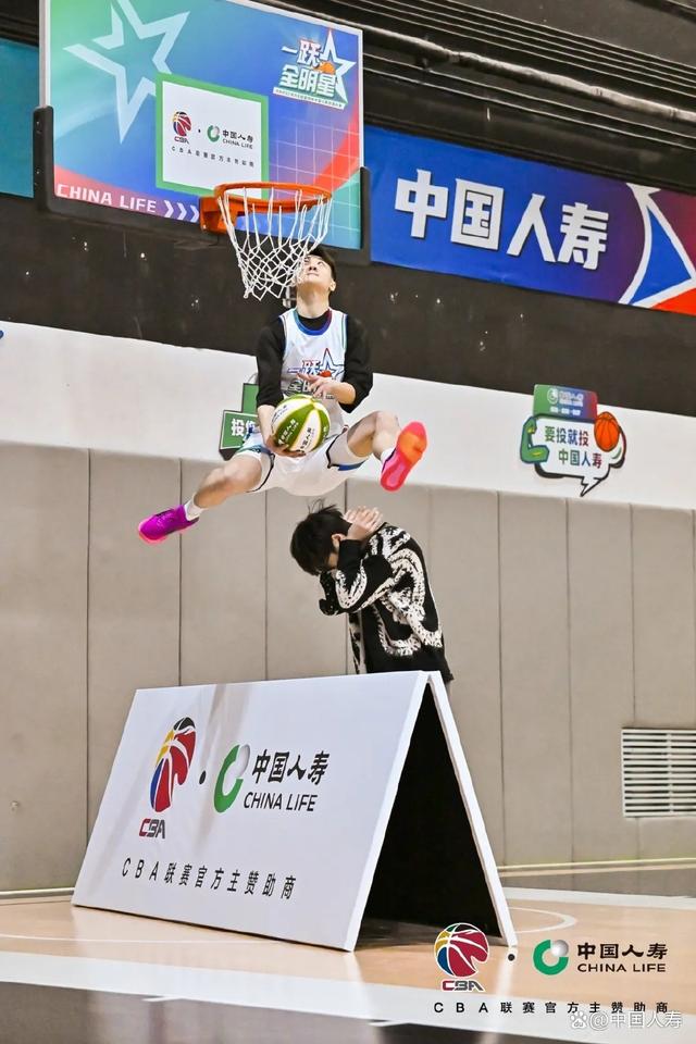 Uzi意外战胜皇家马德里，晋级下一阶段引爆全场！