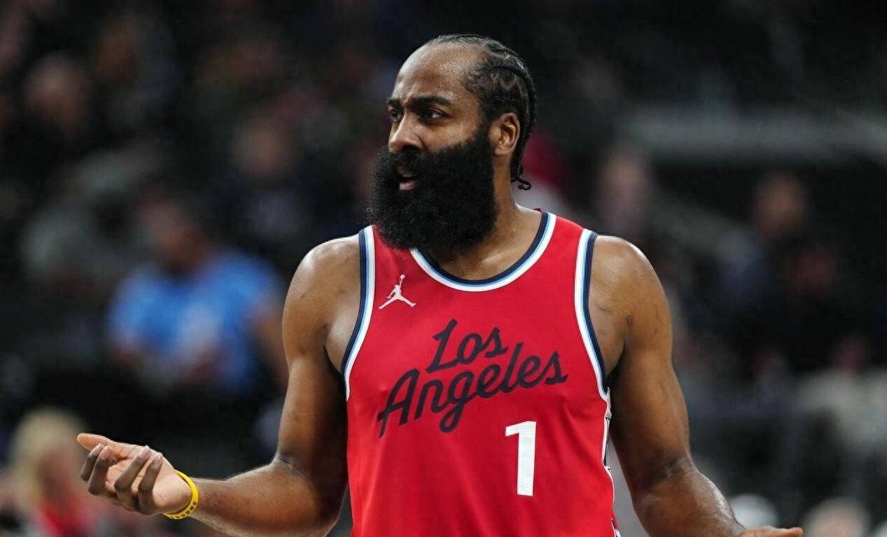 星空体育-哈登赛事官方发布赛事规则更新新规，独行侠争议不断！的简单介绍