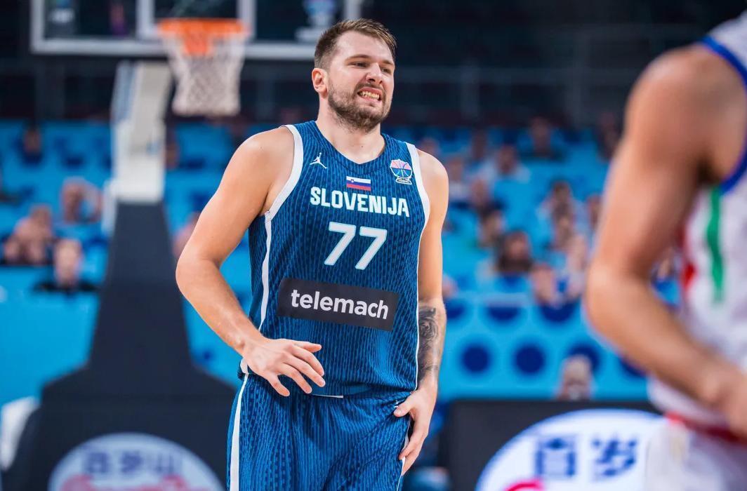 STAR SPORTS-东契奇在澳大利亚队比赛中挺进下一轮，精彩发挥引发热议！的简单介绍